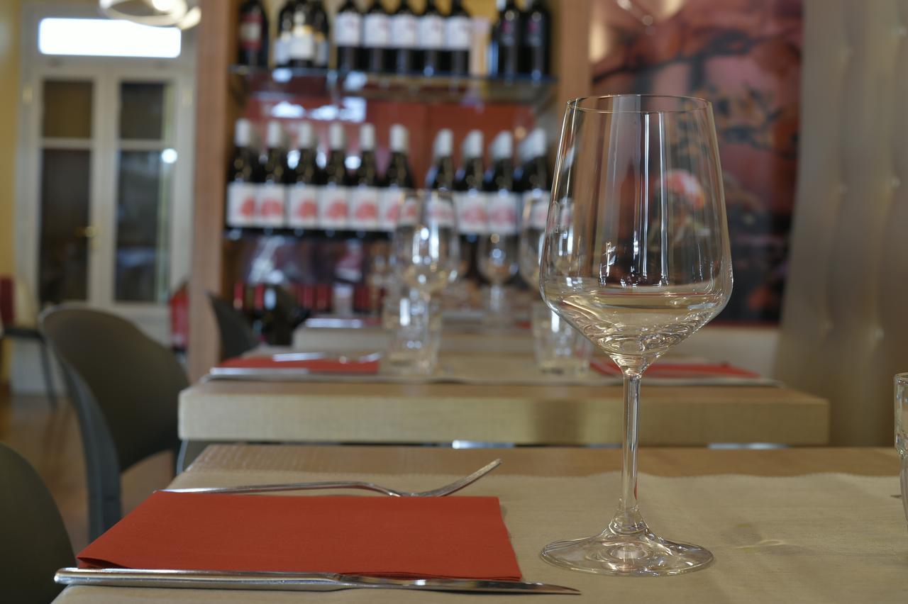 Ristoro&Locanda La Bottega del Parco Pisa Esterno foto